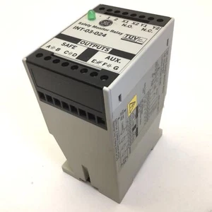 GE Interlogix INT-03-024 Safety Gate Relay, 24VDC, Out: 120-230VAC/30-60VDC - Picture 1 of 5