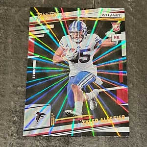 2022 Prestige Tyler Allgeier Rookie Xtra Points Sunburst Parallel #357 - Bild 1 von 2
