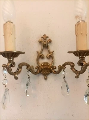 Applique cage double en bronze et pampilles de style Louis XV en état de marche - Photo 1/4