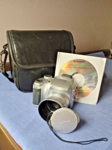 Fujifilm FinePix 3800 3.2MP Digital Camera W/ 32mb Memory card  & Case - Tested - Picture 1 of 18