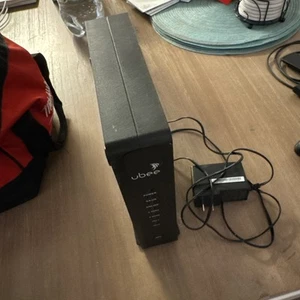 Altice Ubee UBC1322 Wireless 4-Port Voice Router / Modem used w Optimum - Picture 1 of 4