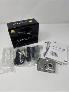 Nikon COOLPIX L11 6.0MP fotocamera digitale bella funzionante testata - Foto 1 di 9
