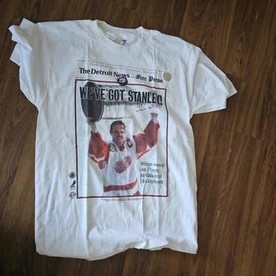 Camiseta De Colección Años 90 Steve Yzerman Detroit Red Wings NHL Talla L Nueva Con Etiquetas Copa Stanley  Foto 1 de 4