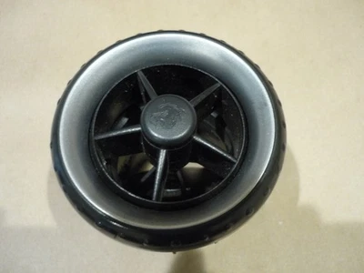 Ferrari 430 - Dash Diffuser Opening Vent - P/N 68811300 - Image 1 of 4