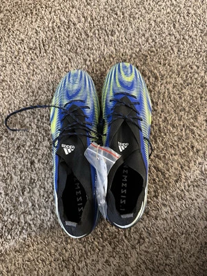 Botín de fútbol Adidas nemeziz .1 SG talla 12 - sin caja, sin usar Foto 1 de 4