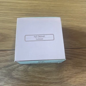 Pixi H2O Skinveil Hydrating Loose Powder Colour: Sunkissed New Boxed - Picture 1 of 2