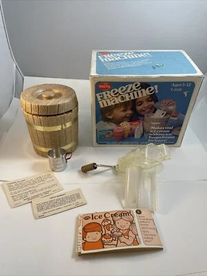 Vintage MY MIRRO FREEZE MACHAINE! Ice cream kids 5 - 12, T-3310, crank & paddle - Image 1 of 4
