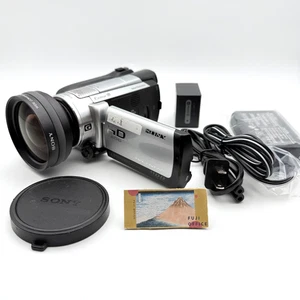 Sony HDR-XR500V Full HD Handycam Camcorder Silver w/Wide Conversion Lens Japan - Picture 1 of 10