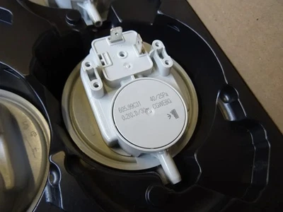 Huba control 605.99c31 - Contrôleur Pression Boîte Mécanique - 40/25 Pa -... - Photo 1/2