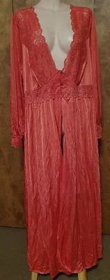 GORGEOUS Shadowline Red Robe for Nightgown, Stretch Lace, SILKY SOFT, Size 1X - Image 1 of 4