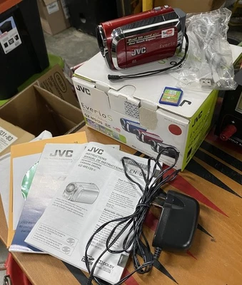 EUC Complete! JVC Everio GZ-MS120RU 40x Zoom LCD Camcorder/photo Digital Camera - Image 1 of 4
