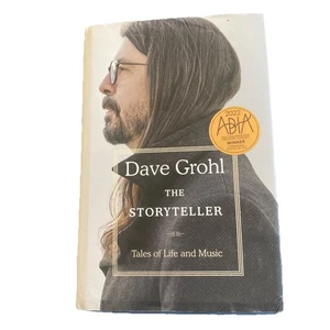 The Storyteller: Tales of Life and Music de Dave Grohl Biografía musical de tapa dura - Imagen 1 de 2