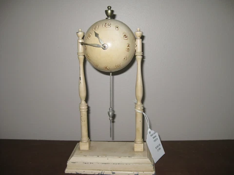 g172 Nice Vintage 1920s metal ball clock Cover