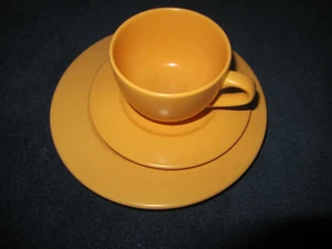 Wächtersbach basic - 2 Kaffee-Gedecke (1 x blau, 1 x gelborange) - Bild 1 von 5