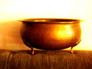 Vintage MASSIVE MESSINGSCHALE 8" Durchmesser 3 Kunstbeine Made in INDIA - Bild 1 von 10