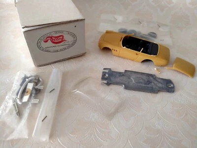 RECORD kit 1:43 Ferrari 330 GT 2+2 2 versione  1965 - Non integro - Immagine 1 di 4