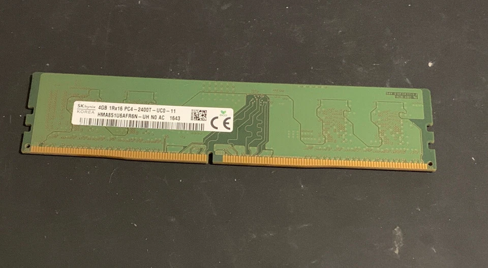 SK HYNIX 4GB 1RX16 PC4 2400T UC0-11 HMA851U6AFR6N-UH N0 AC - Immagine 1 di 1