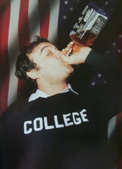 ANIMAL HOUSE John Belushi Drinking Jack Daniels College Poster 24x36 - Bild 1 von 1