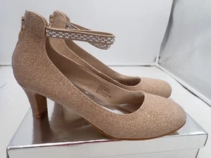 Badgley Mischka Girls Ankle Strap Dress Pumps (Big Kid), Rose Gold, Size 5 - Picture 1 of 8