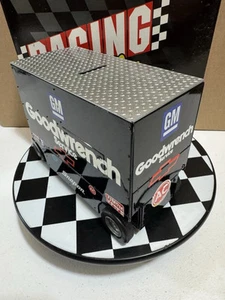 Dale Earnhardt #3 GM Goodwrench 1996 Pit Wagon 1/16 Nascar Diecast-1/2500 - Picture 1 of 2