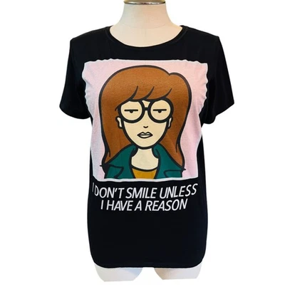 Camiseta gráfica Torrid talla grande 3 Daria MTV no sonrío a menos que haya una razón Foto 1 de 3