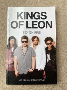 Kings Of Leon - Sex On Fire - Michael and Drew Heatley VGC - Picture 1 of 3