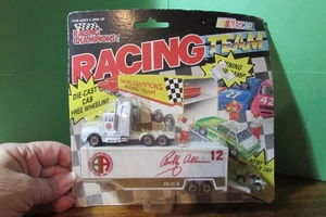 NEU/versiegelt 1992 Racing Champions Team Transporter 1:87 NASCAR - Bobby Allison 12 - Bild 1 von 3