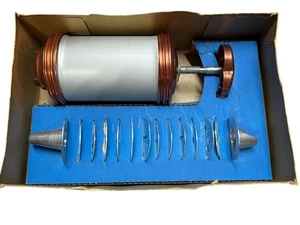 Vintage Mirro Aluminum Cooky Pastry Press 358-AM 2 Tips 12 Plates USA Cookie - Picture 1 of 12