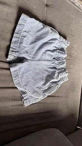 Kurze Jeans H&M Gr. 128 Mädchen 👧🏼  - Bild 1 von 3