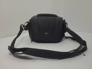 LowePro 140 Compact Camera Case with Strap Sony Panasonic Digital HD Free Shippi - Picture 1 of 10