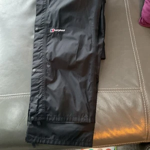 Berghaus Trousers Womens UK 16 Aquafoil Waterproof Over Leg 31 Inch - Picture 1 of 5