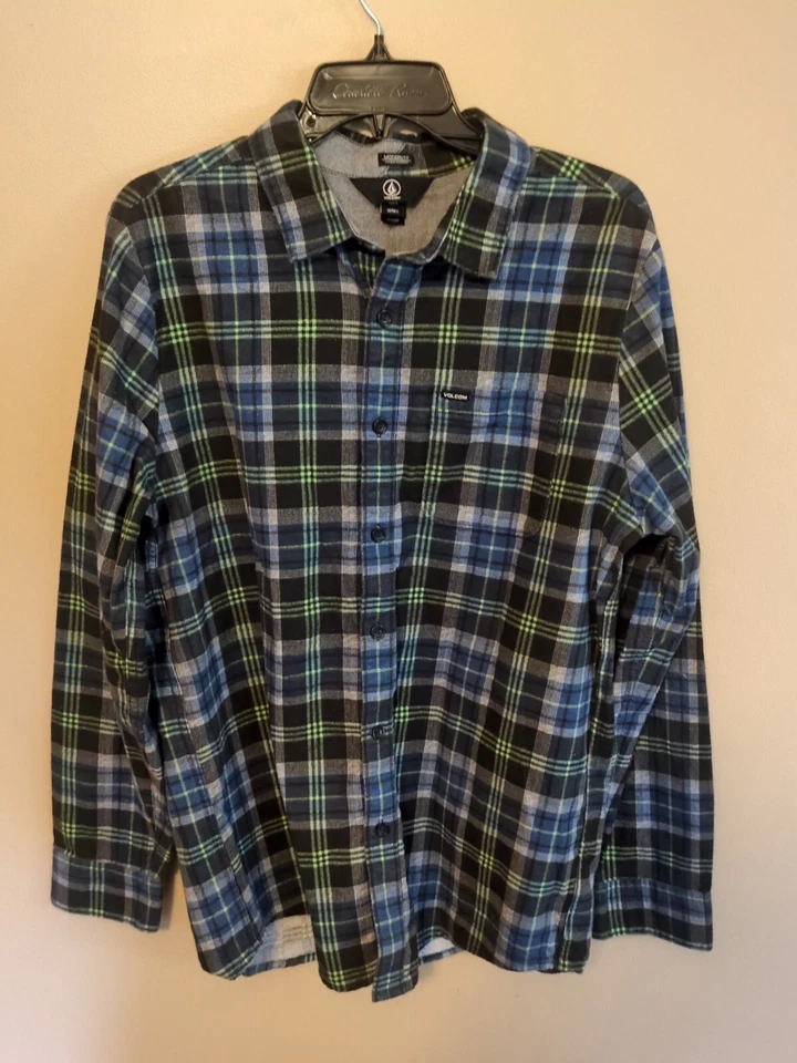 VOLCOM Flannel Plaid Long Sleeve  "Modern Fit" Size -LARGE Work wear  - Image 1 of 4