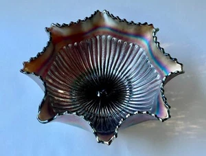 Signed Northwood Amethyst Stippled Rays Carnival Glass Ruffled Bowl - Picture 1 of 10