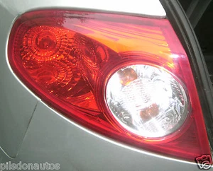 CHEVROLET LACETTI 2006 ESCOTILLA LADO CERCANO PASAJEROS LADO TRASERO LUZ ALERÓN EXTERIOR - Imagen 1 de 1