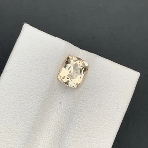 2,15 ct natürlicher gelber Topas Kissenform loser Edelstein aus Katlang Pakistan - Bild 1 von 12