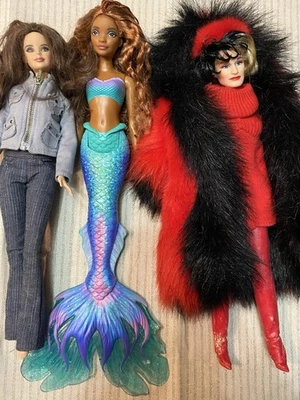 Exclusive Lot of 6 dolls - Image 1 of 3