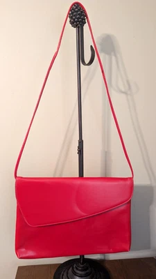 '60s Vtg Unbranded Christmas RED Faux Leather Envelope Clutch Purse Shoulder Bag - Image 1 of 4