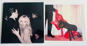 SABRINA CARPENTER Man's Best Friend ALT COVER Black & White Vinyl + SIGNED CARD - Picture 1 of 4