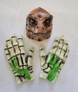 Rubie's Costume Universal Studios Jurassic World Mask + Rubber Skeleton Gloves - Imagen 1 de 8