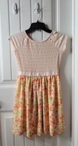 The Children’s Place Girls Dress Size 10/12 Pink Smocked Top Floral Skirt Spring - Picture 1 of 3
