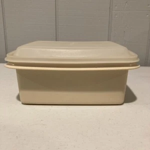 TUPPERWARE  Freeze-N-Save OR Lunch Box  # 1254 with Lid # 1255 BEIGE/ALMOND - Picture 1 of 12