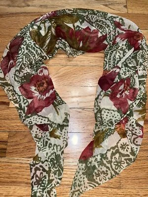 Bufanda transparente floral roja y verde hecha en Italia Foto 1 de 4