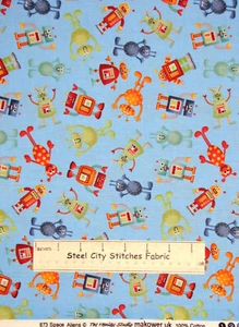 Space Alien Fabric Aliens Robots Toss Blue RETIRED Cotton Makower By The Yard - Picture 1 of 1