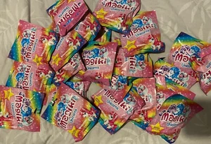 Lotto Lavoro 25 Unicorni Magiki - DeAgostini Pacchetti Sigillati Sacchetti Ciechi - Foto 1 di 3