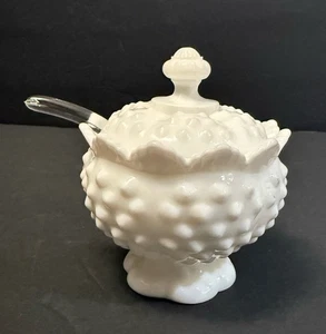 Vintage Fenton Hobnail Milk Glass Sugar Bowl Jam Jar Trinket bowl W/ Lid - Picture 1 of 10