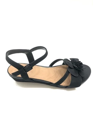 Sandalias Clarks Artesanales Parram Stella Correa Flor Negras Talla 8.5 ($) Foto 1 de 4