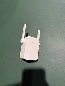 TP Link TLWA855RE Range Extender Signal Booster Wireless WiFi 2.4 Ghz N300 - Afbeelding 1 van 3