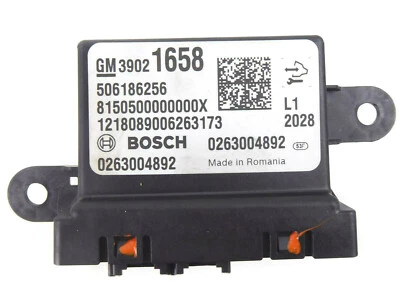 Centralina Opel Corsa E 1.4 PDC 39021658 (con Car Pass)  - Immagine 1 di 4