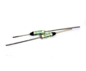 Fusible de corte térmico SEFUSE 5 piezas SF119E 121°C 121 10A 250V NEC Japón Tailandia - Imagen 1 de 3