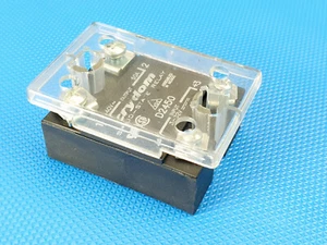Crydom Solid State Relay D2450 Halbleiterrelais 3-32V, 240V 50A - Bild 1 von 3